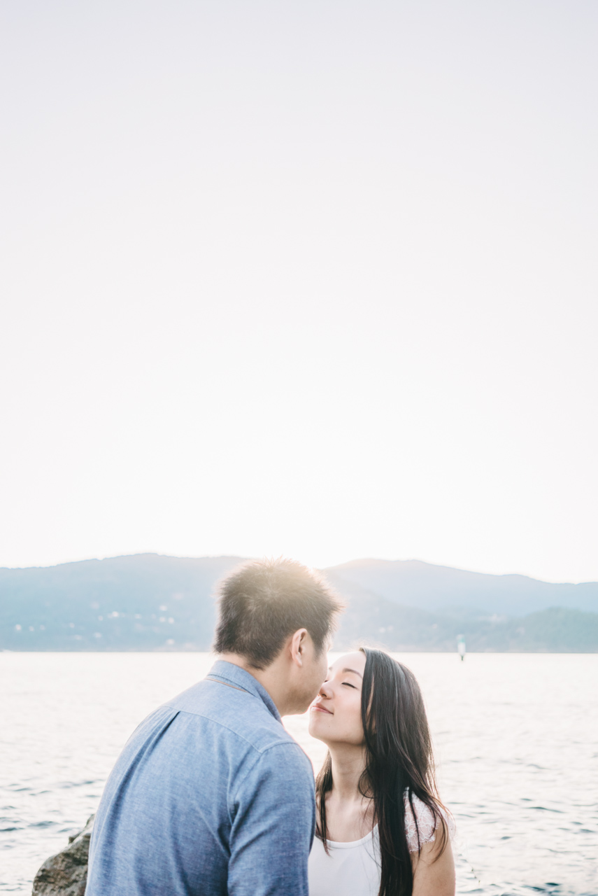 wedding engagement photo photographer photography whytecliff west vancouver bc canada best couple candid