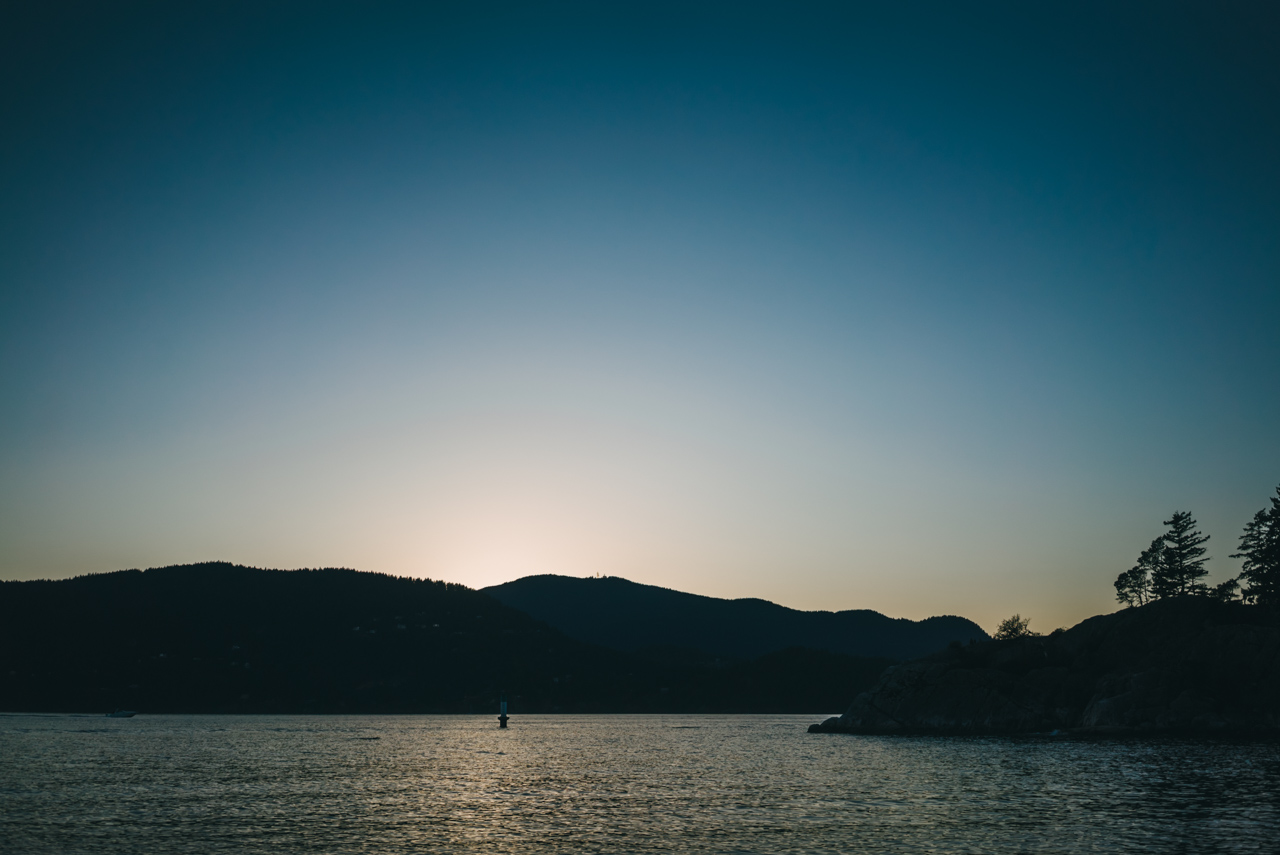 wedding engagement photo photographer photography whytecliff west vancouver bc canada best couple candid
